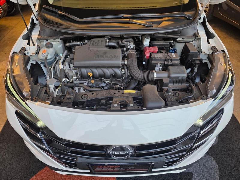Nissan Versa Excl CVT - foto 20