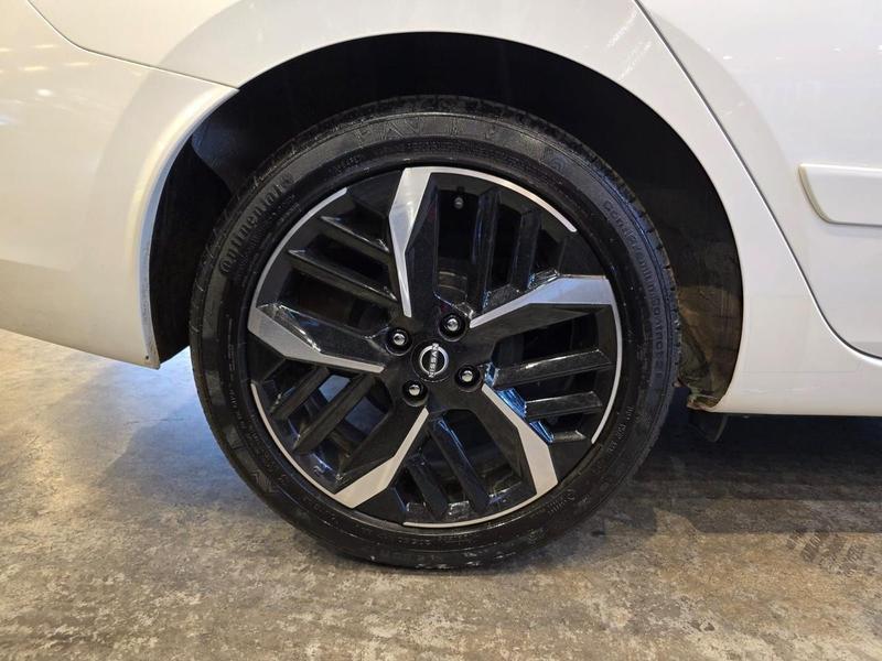 Nissan Versa Excl CVT - foto 19