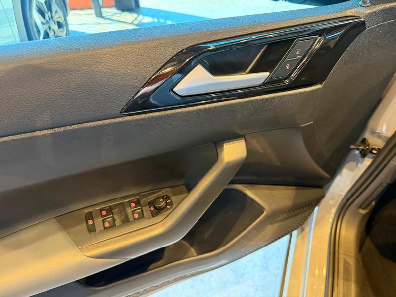 Volkswagen Nivus Hl TSI - foto 16