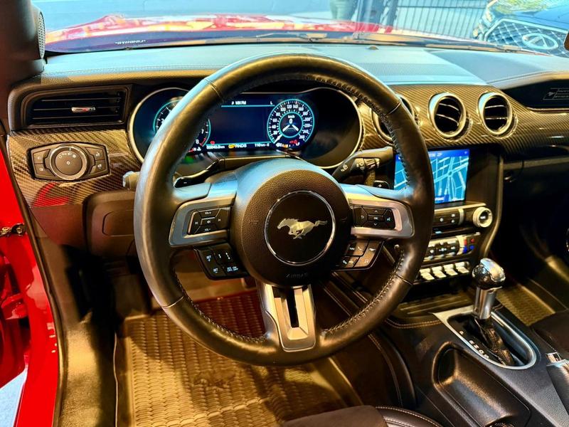 Ford Mustang GT - foto 15