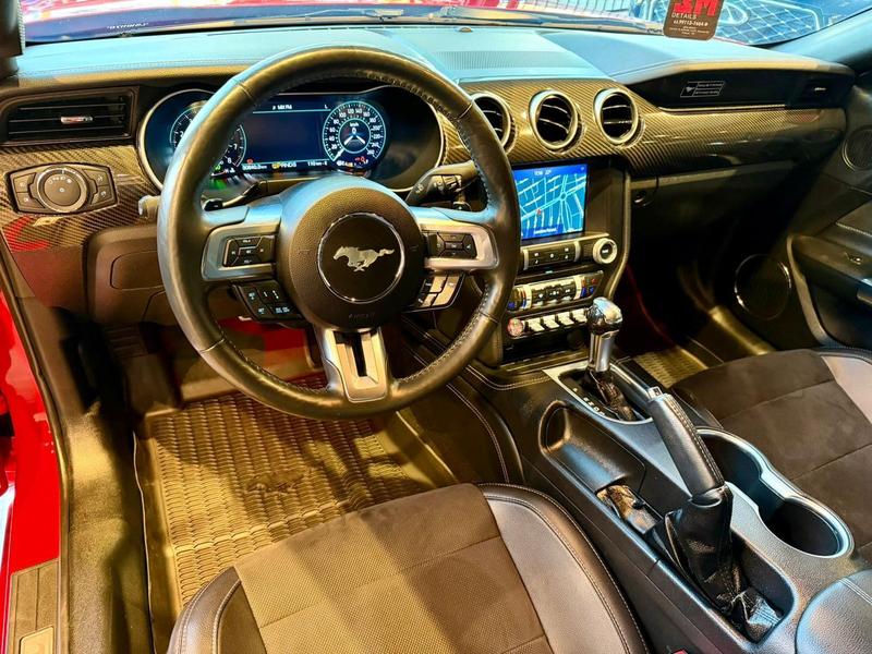 Ford Mustang GT - foto 14