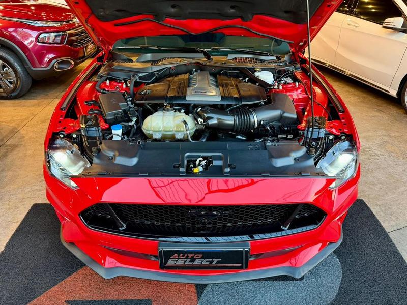 Ford Mustang GT - foto 12