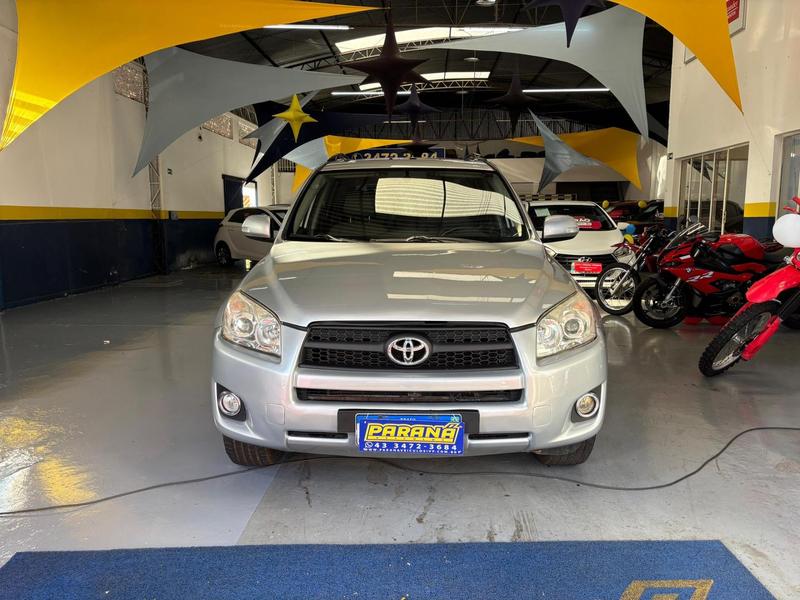 Toyota RAV4 - foto 2