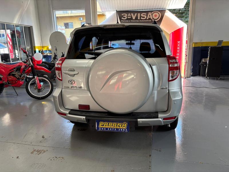 Toyota RAV4 - foto 5