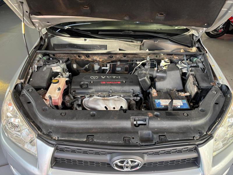 Toyota RAV4 - foto 7