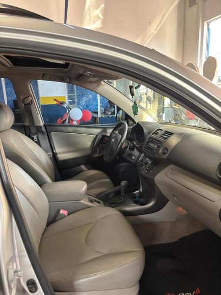 Toyota RAV4 - foto 10
