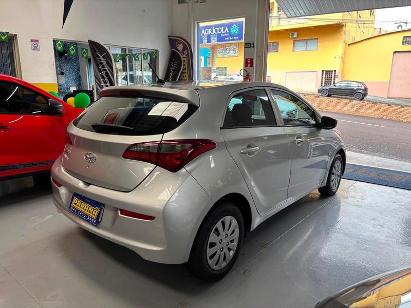 Hyundai HB20 Unique 1.0 Flex 12V Mec. - foto 6