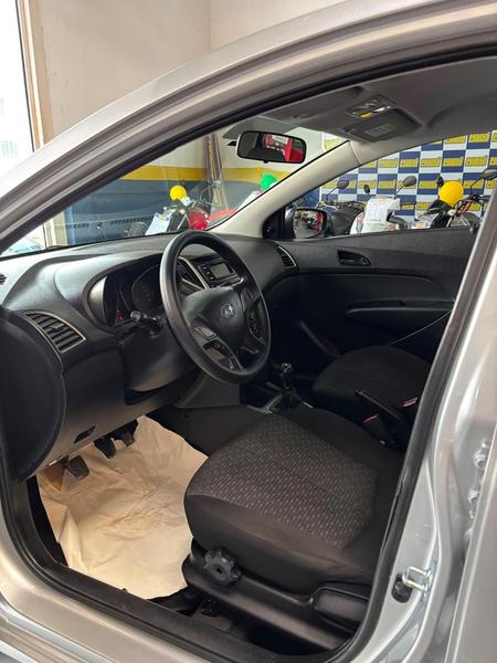 Hyundai HB20 Unique 1.0 Flex 12V Mec. - foto 8
