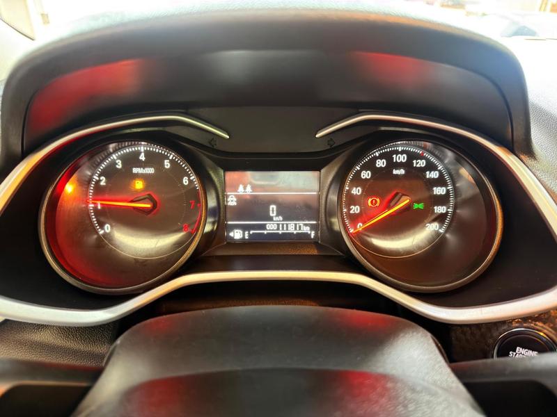 Chevrolet Onix 10mt - foto 8