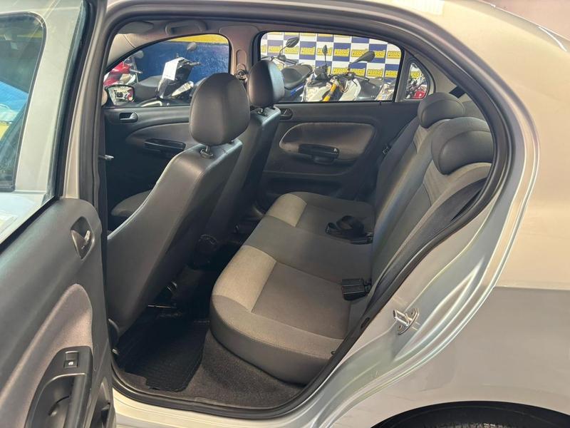 Volkswagen Voyage 1.0 - foto 10