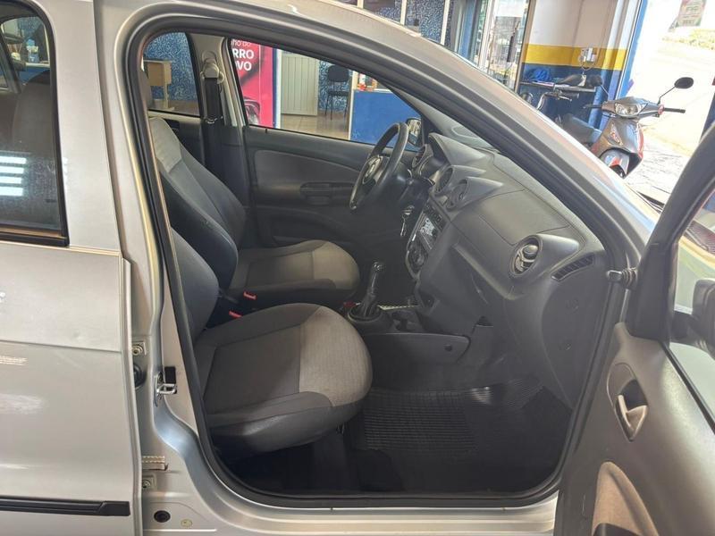 Volkswagen Voyage 1.0 - foto 6