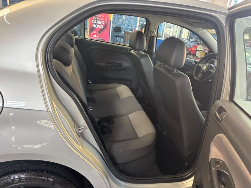 Volkswagen Voyage 1.0 - foto 9