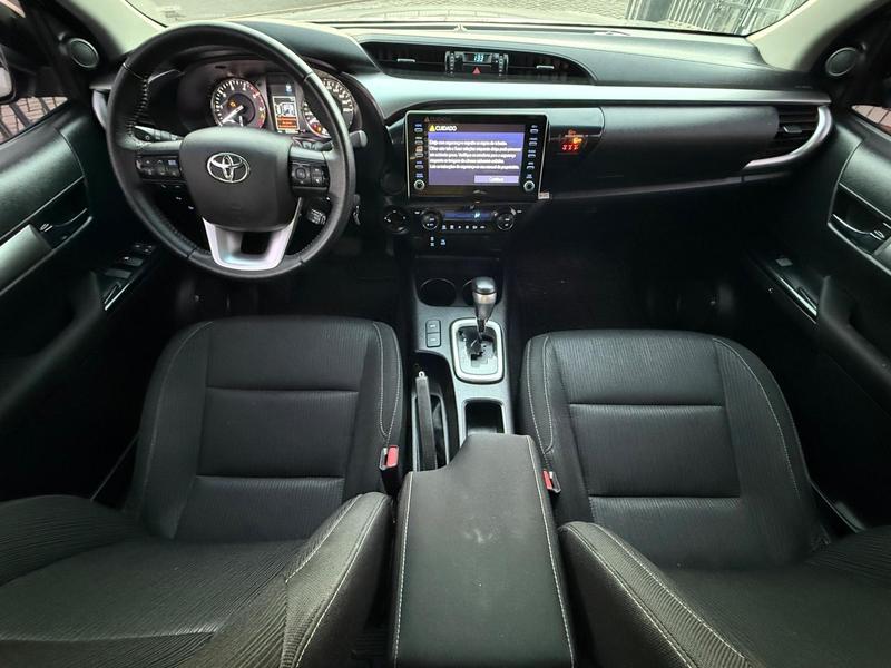 Toyota Hilux Cd Srx 4X4 2.8 TDI 16V Diesel Aut. - foto 15