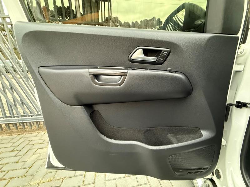 Volkswagen Amarok V6 Highline - foto 11