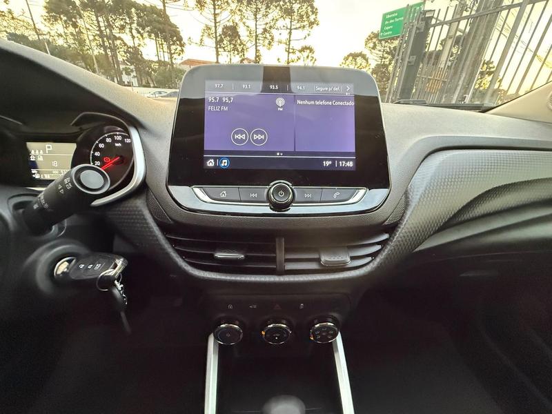 Chevrolet Onix Plus 10tat - foto 16