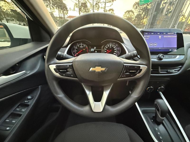 Chevrolet Onix Plus 10tat - foto 17
