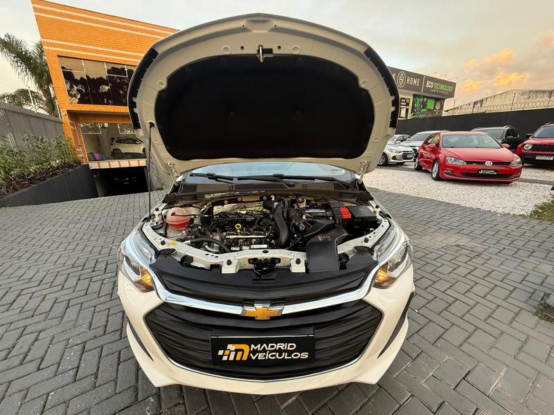 Chevrolet Onix Plus 10tat - foto 19