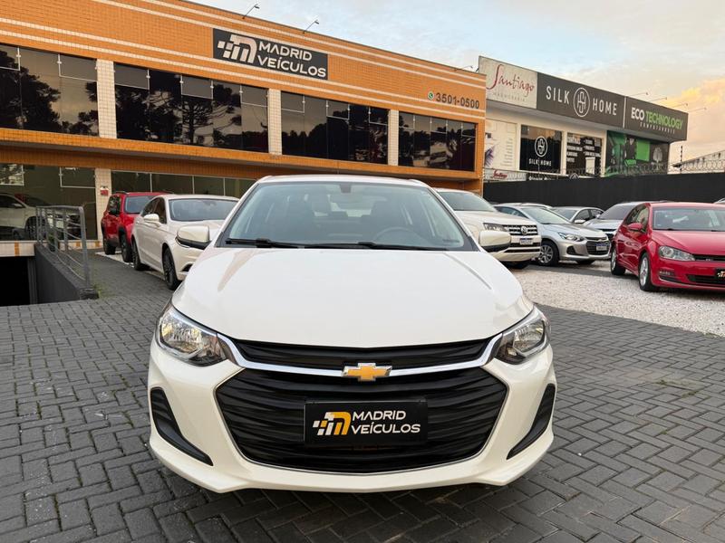 Chevrolet Onix Plus 10tat - foto 2