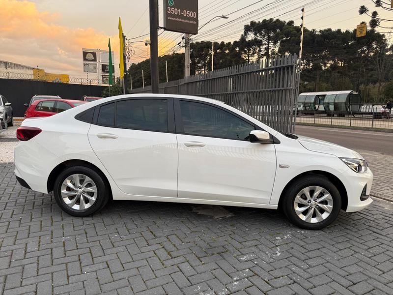 Chevrolet Onix Plus 10tat - foto 4