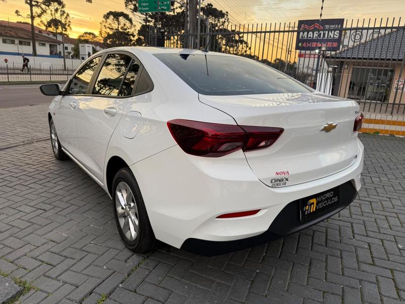 Chevrolet Onix Plus 10tat - foto 7