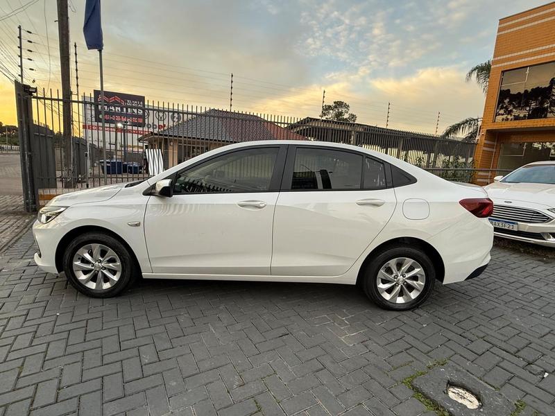 Chevrolet Onix Plus 10tat - foto 8