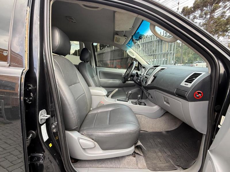 Toyota Hilux Cd4x4 Srv - foto 11