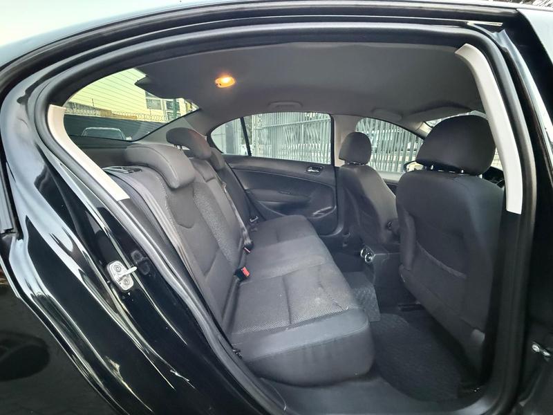 Peugeot 408 Sedan Allure 2.0 Flex 16V 4P Aut. - foto 12