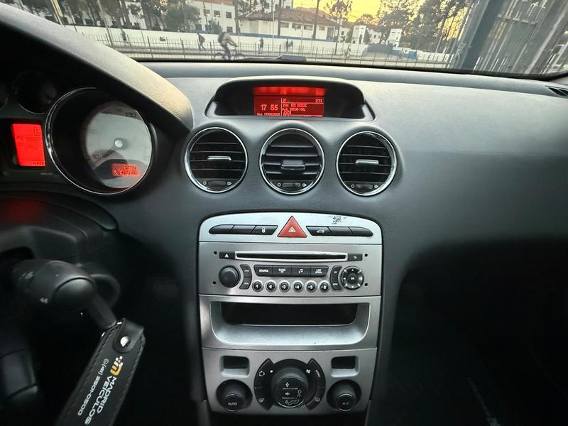 Peugeot 408 Sedan Allure 2.0 Flex 16V 4P Aut. - foto 15
