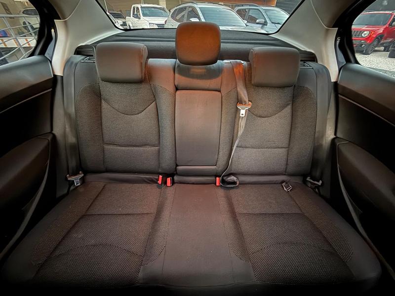 Peugeot 408 Sedan Allure 2.0 Flex 16V 4P Aut. - foto 17