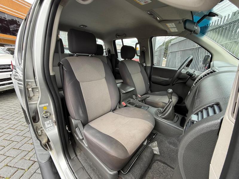 Nissan Frontier Le Cd 4X4 2.5 Tb Diesel Mec. - foto 11