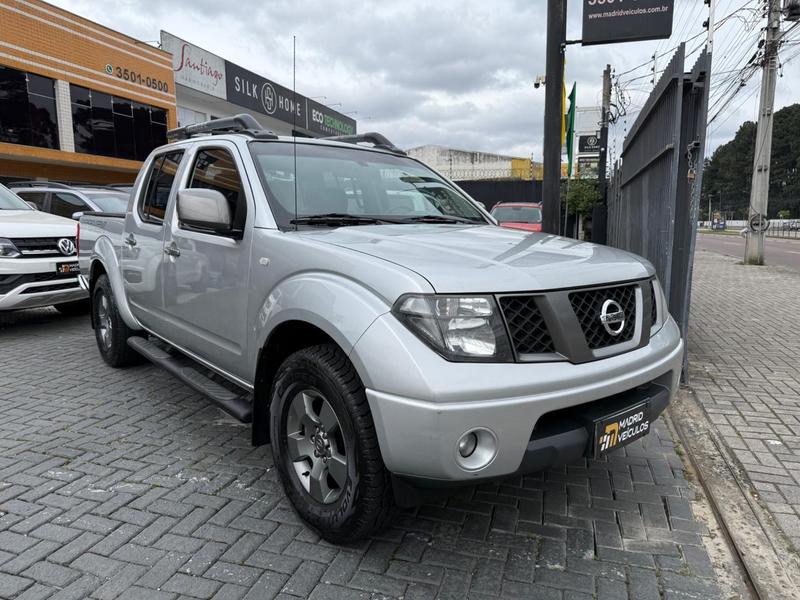Nissan Frontier Le Cd 4X4 2.5 Tb Diesel Mec. - foto 3