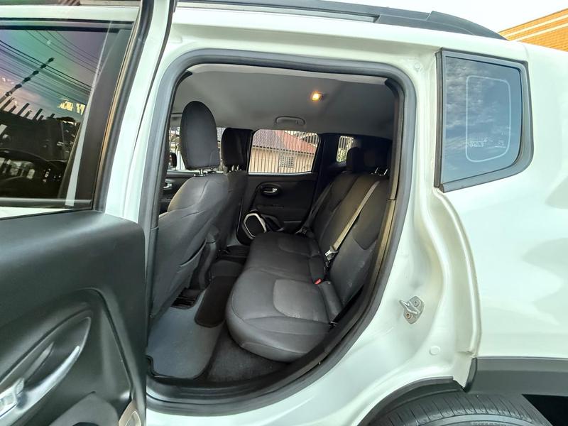 Jeep Renegade Sport 1.8 4X2 Flex 16V Mec. - foto 14