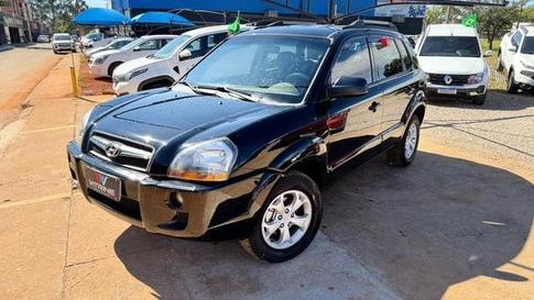 HYUNDAI TUCSON GL 20L