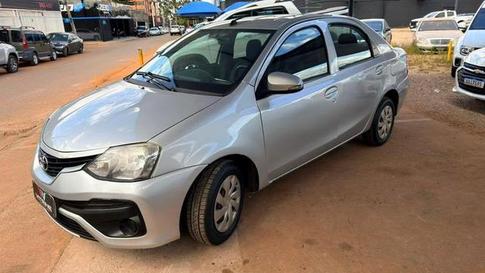 TOYOTA ETIOS SD XS 15 AT