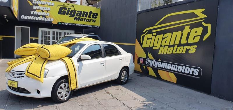 Toyota Etios 2017 à venda