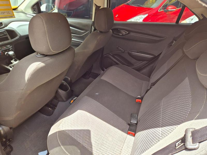 Chevrolet Onix Joy - foto 9