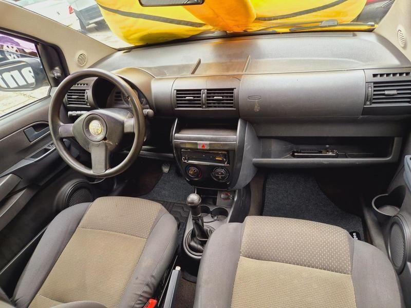 Volkswagen Fox 1.0 - foto 14