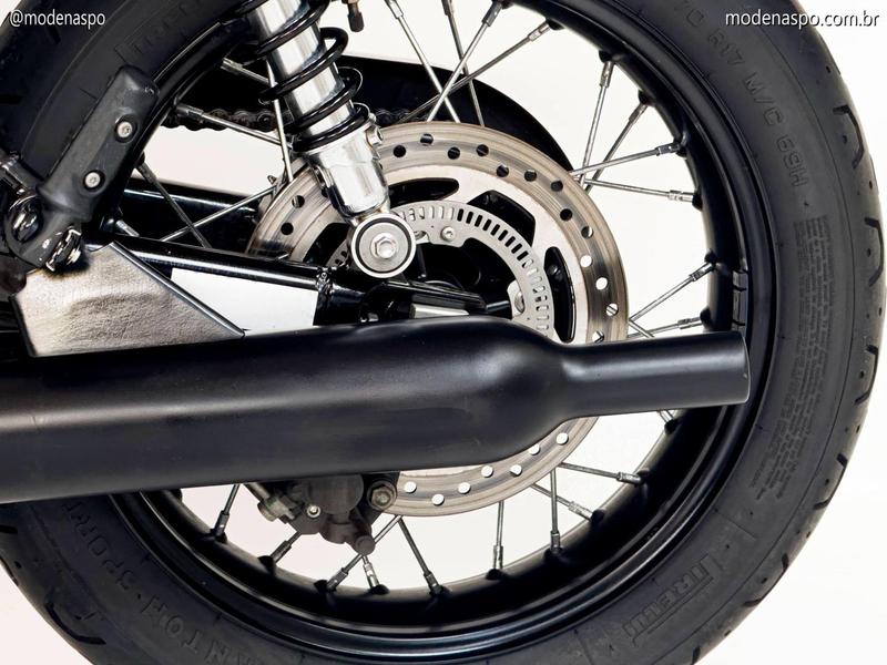 TRIUMPH BONNEVILLE T100 BLACK