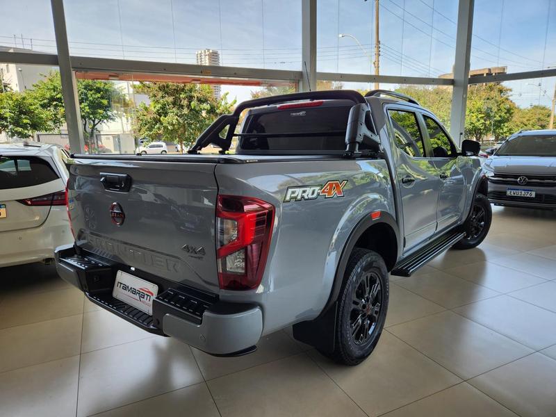 Nissan Frontier Pro 4x - foto 4