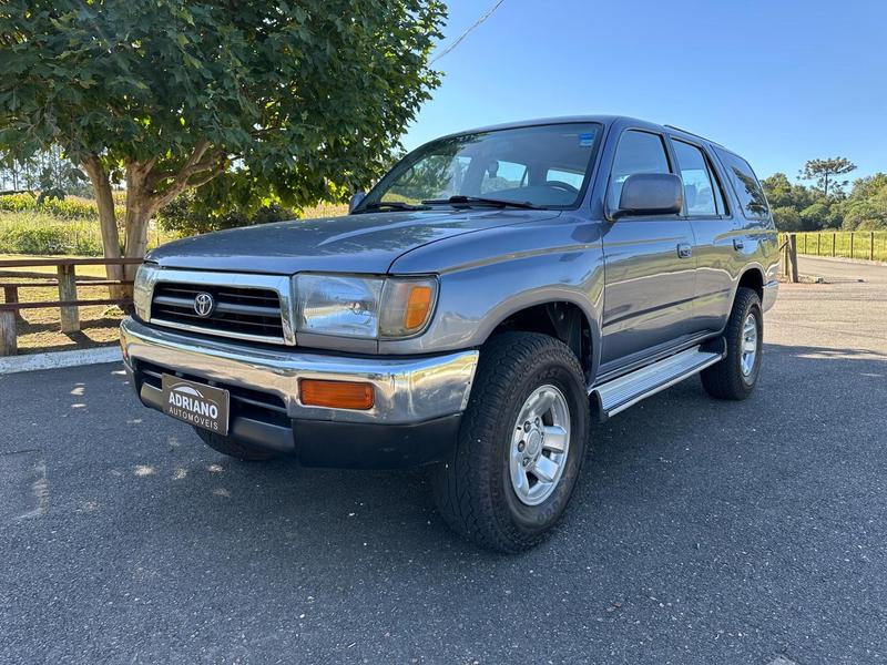 TOYOTA HILUX SW4 D