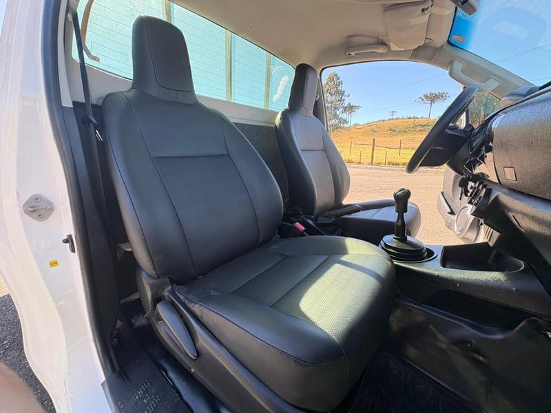 Toyota Hilux Cd 4X4 2.8 Diesel Mec. - foto 7