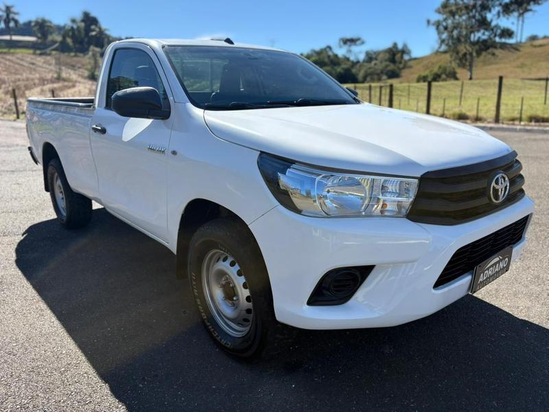 Toyota Hilux Cd 4X4 2.8 Diesel Mec. - foto 2