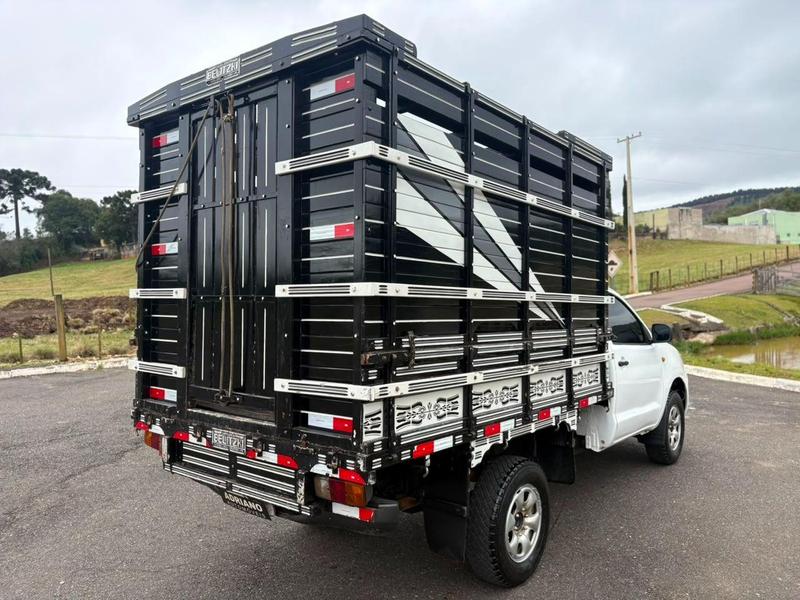 Toyota Hilux Cs D4 D 4X2 2.5 16V 102cv Tb Dies. - foto 6