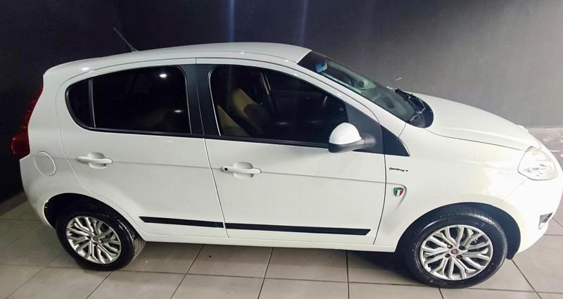 Fiat Palio Essence 1.6 - foto 6