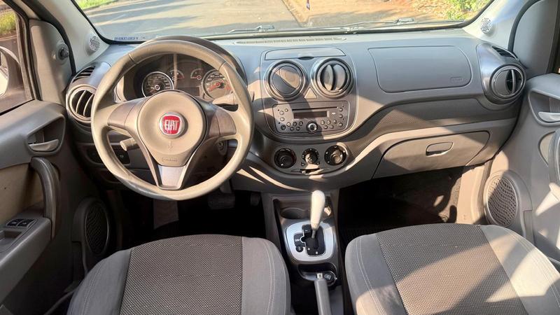 Fiat Palio Essence 1.6 - foto 8