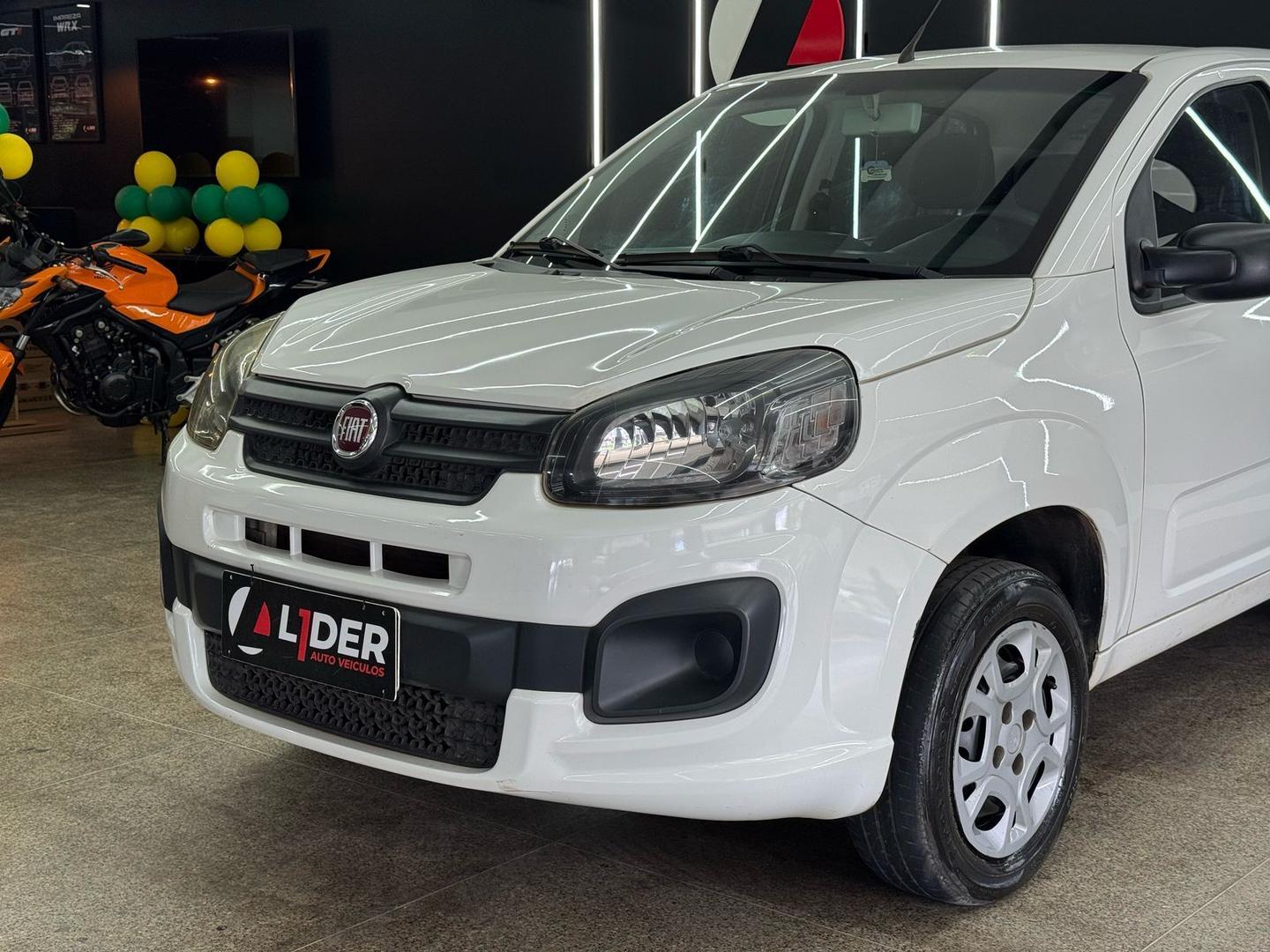 Fiat UNO 7