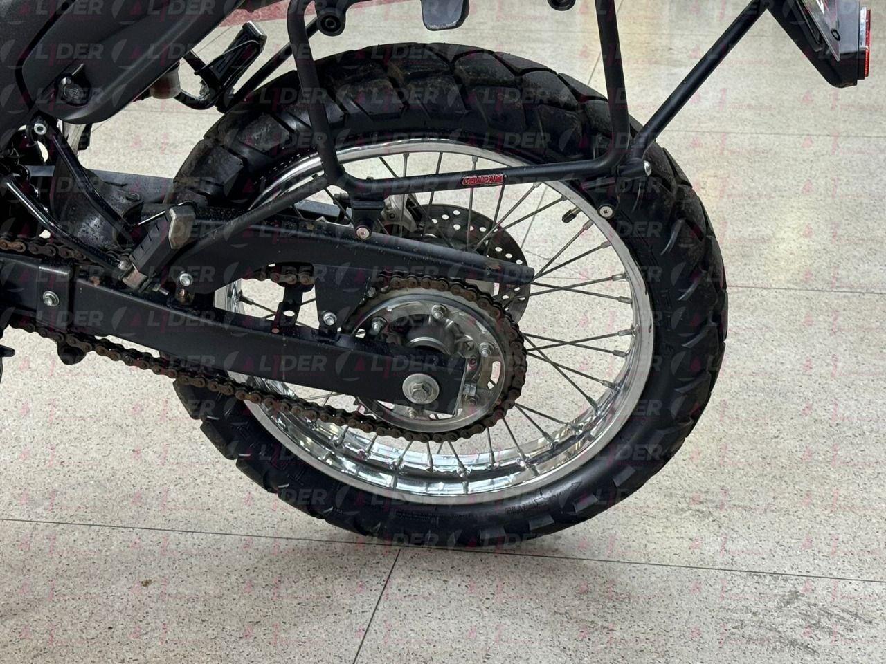 Yamaha XTZ250 1