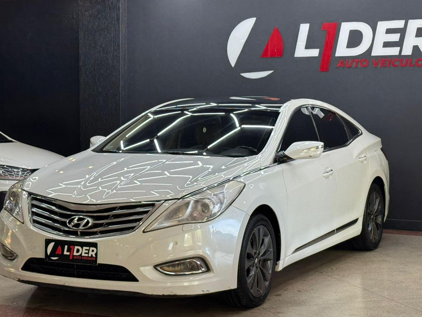 Hyundai AZERA 10