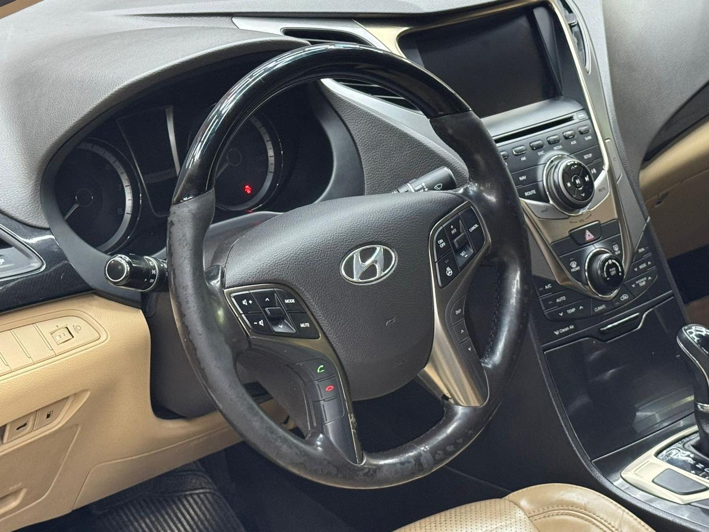 Hyundai AZERA 6