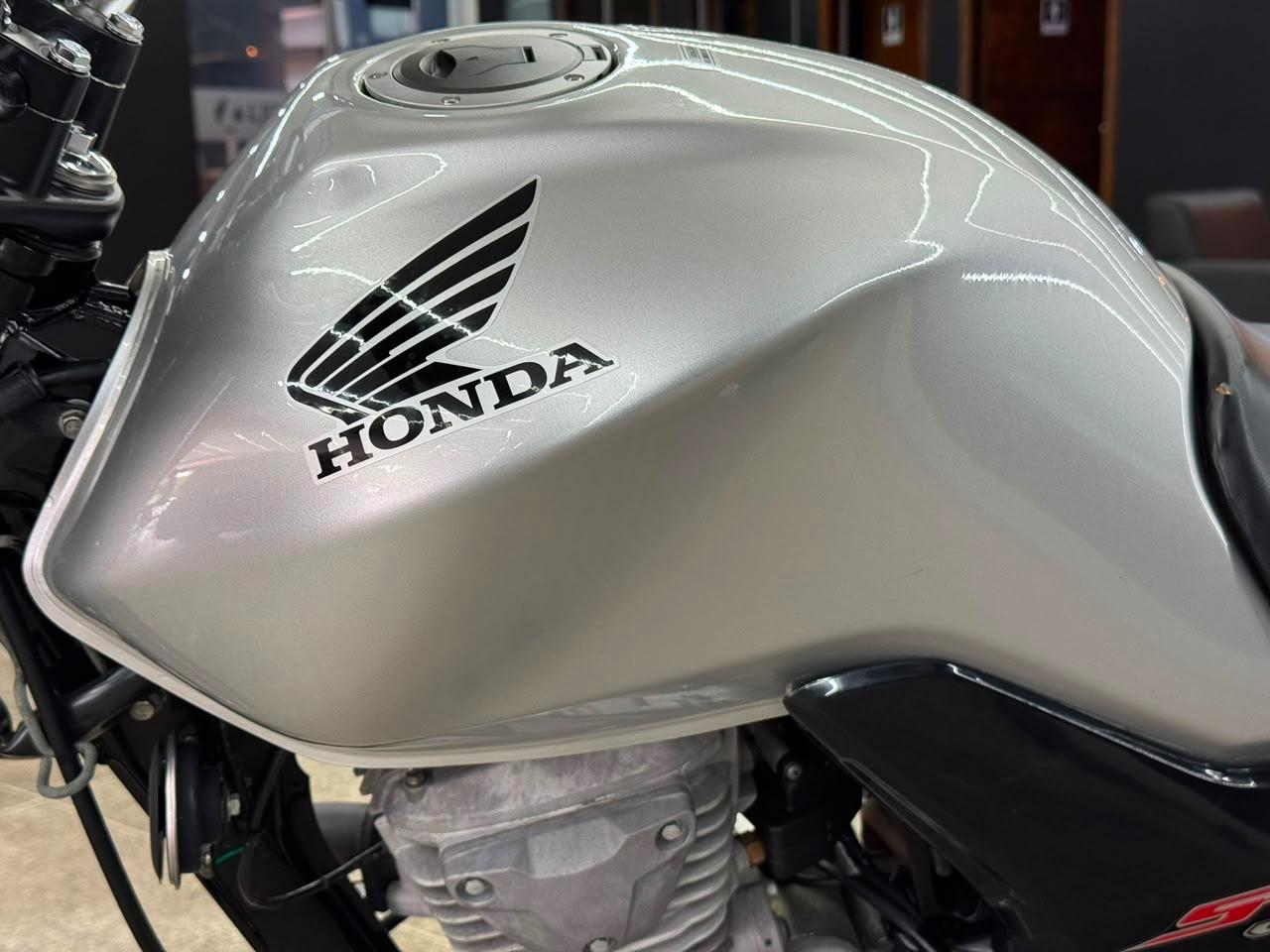 Honda CG-160 11